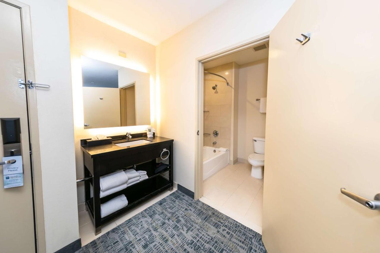 Best Western & Zoo -seaworld Area Hotel 3*